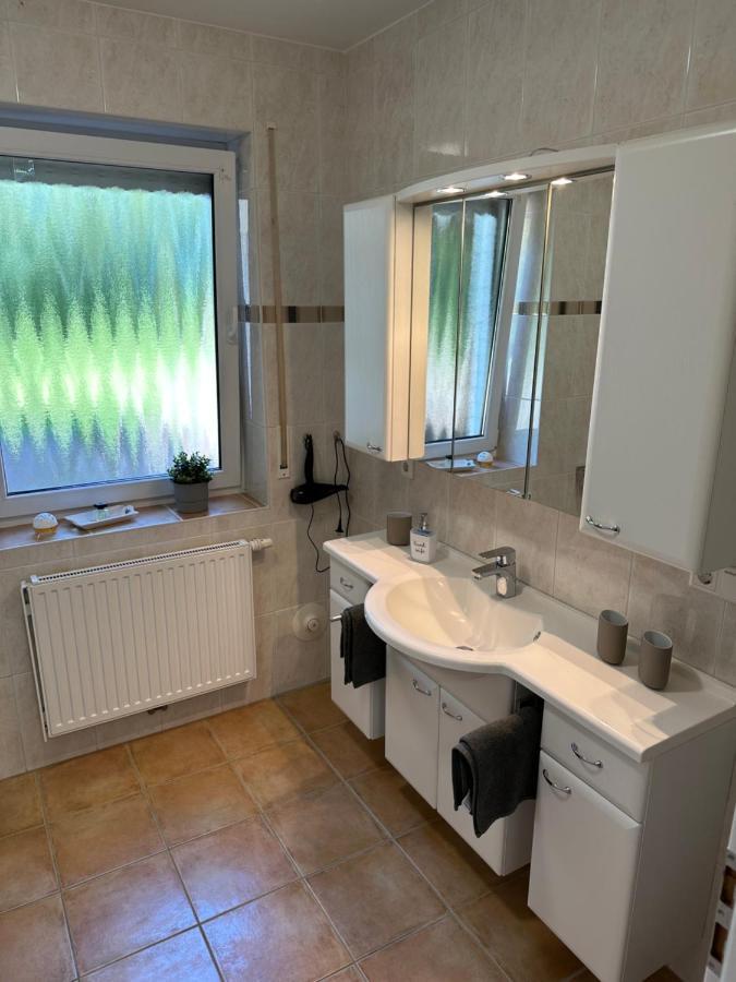 Home Of Oasis - Indoorpool, Sauna, Naturteich Surwold 외부 사진