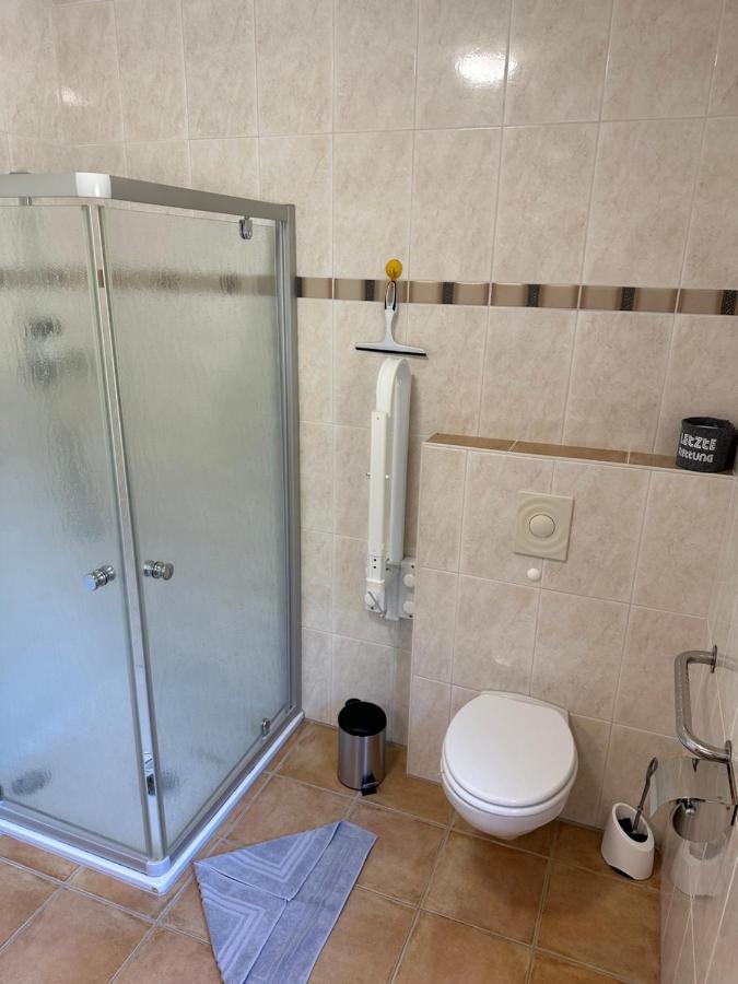 Home Of Oasis - Indoorpool, Sauna, Naturteich Surwold 외부 사진